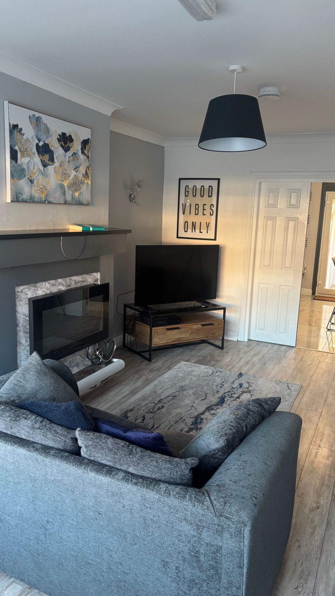 Inside Melrose Lodge